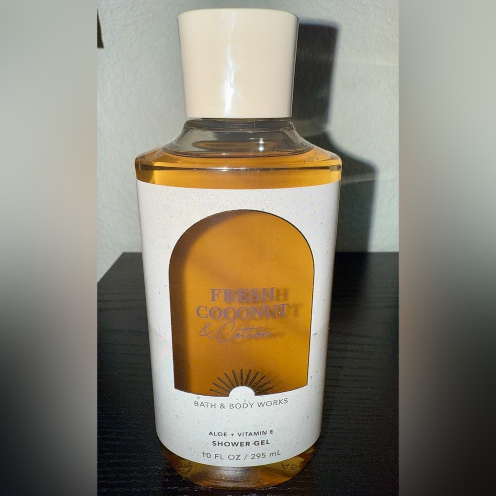 Fresh Coconut & Cotton Bath & Body Works Body Wash Shower Gel BBW NWT